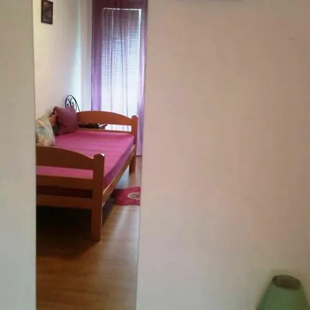 Apartamento And Macva -